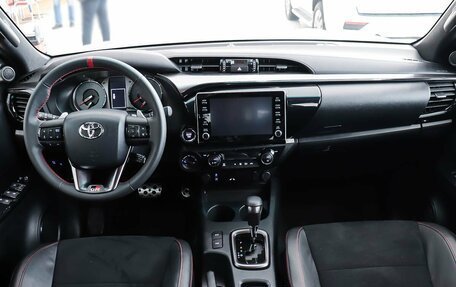 Toyota Hilux VIII, 2025 год, 8 948 800 рублей, 18 фотография