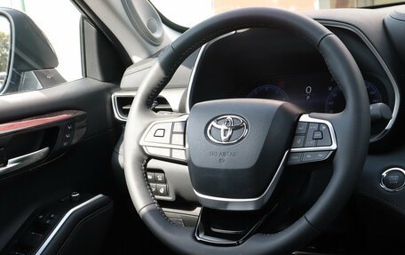 Toyota Highlander, 2025 год, 5 936 000 рублей, 16 фотография