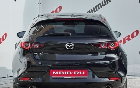 Mazda 3, 2021 год, 2 300 000 рублей, 8 фотография