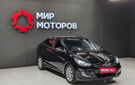 Hyundai Solaris II рестайлинг, 2012 год, 920 000 рублей, 3 фотография