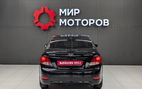 Hyundai Solaris II рестайлинг, 2012 год, 920 000 рублей, 4 фотография