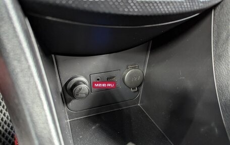 Hyundai Solaris II рестайлинг, 2012 год, 920 000 рублей, 25 фотография