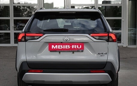 Toyota RAV4, 2024 год, 4 368 000 рублей, 8 фотография