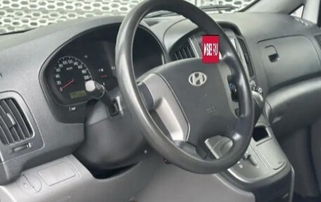 Hyundai Grand Starex Grand Starex I рестайлинг 2, 2012 год, 1 390 000 рублей, 6 фотография