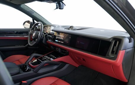 Porsche Cayenne III, 2025 год, 20 000 000 рублей, 12 фотография