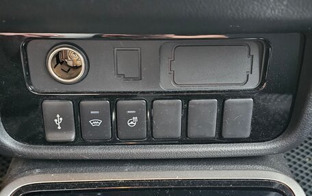 Mitsubishi Outlander III рестайлинг 3, 2021 год, 2 250 000 рублей, 14 фотография
