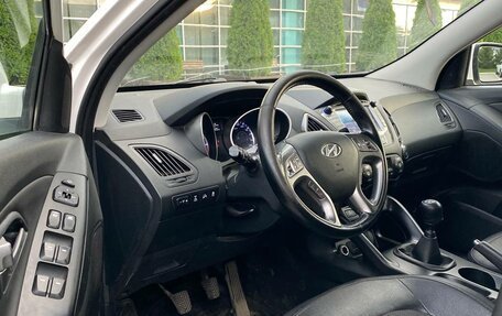 Hyundai ix35 I рестайлинг, 2014 год, 1 295 000 рублей, 2 фотография