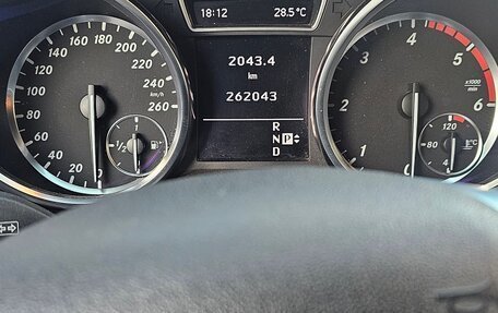Mercedes-Benz M-Класс, 2011 год, 1 990 000 рублей, 5 фотография