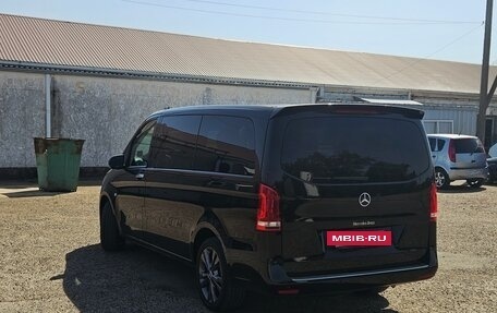 Mercedes-Benz Vito, 2018 год, 3 750 000 рублей, 3 фотография