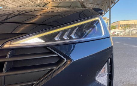 Hyundai Elantra VI рестайлинг, 2019 год, 1 550 000 рублей, 9 фотография