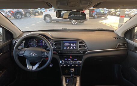 Hyundai Elantra VI рестайлинг, 2019 год, 1 550 000 рублей, 14 фотография