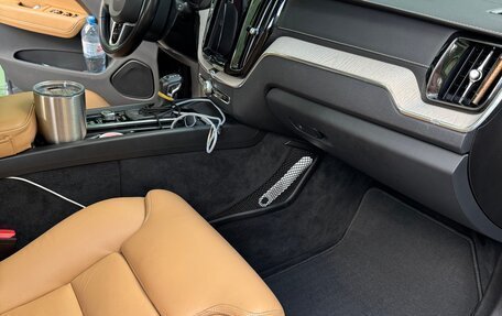 Volvo XC60 II, 2019 год, 3 100 000 рублей, 7 фотография