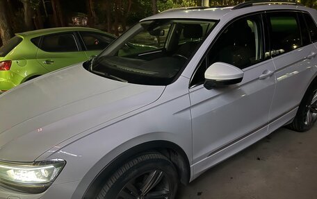 Volkswagen Tiguan II, 2019 год, 3 200 000 рублей, 9 фотография