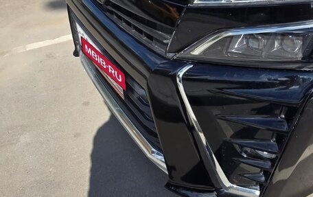 Toyota Voxy III, 2018 год, 2 150 000 рублей, 35 фотография