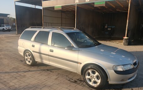Opel Vectra B рестайлинг, 1997 год, 310 000 рублей, 1 фотография
