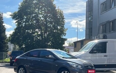 Hyundai Solaris II рестайлинг, 2012 год, 569 000 рублей, 1 фотография