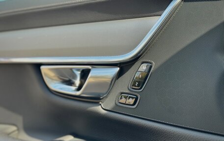 Volvo S90 II рестайлинг, 2020 год, 3 290 000 рублей, 20 фотография