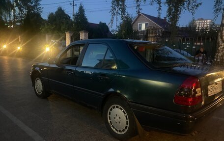 Mercedes-Benz C-Класс, 1996 год, 250 000 рублей, 3 фотография