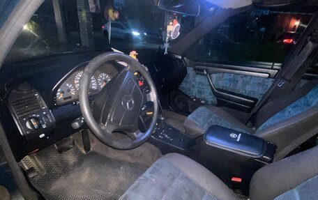 Mercedes-Benz C-Класс, 1996 год, 250 000 рублей, 15 фотография
