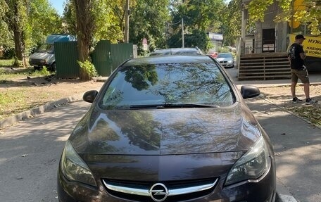 Opel Astra J, 2013 год, 650 000 рублей, 2 фотография
