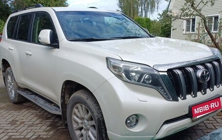 Toyota Land Cruiser Prado 150 рестайлинг 2, 2017 год, 4 635 000 рублей, 2 фотография