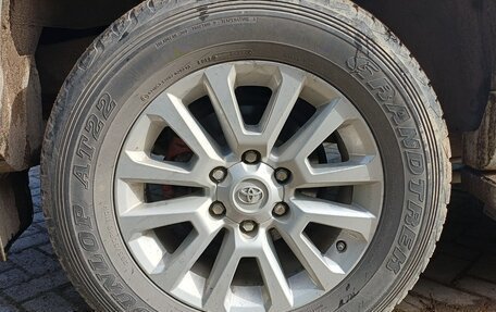 Toyota Land Cruiser Prado 150 рестайлинг 2, 2017 год, 4 635 000 рублей, 24 фотография