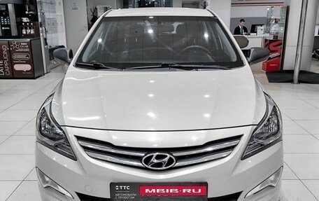 Hyundai Solaris II рестайлинг, 2015 год, 799 000 рублей, 2 фотография