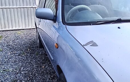 Nissan March II, 2001 год, 200 000 рублей, 2 фотография