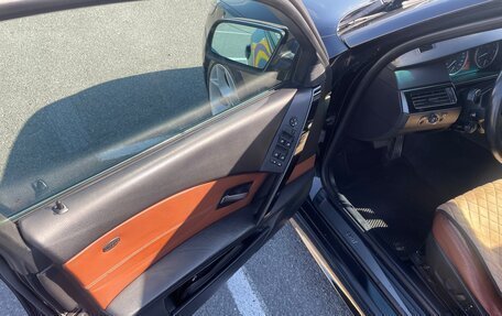 BMW 5 серия, 2004 год, 900 000 рублей, 9 фотография