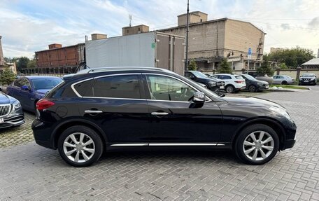 Infiniti QX50 I рестайлинг, 2017 год, 2 200 000 рублей, 6 фотография