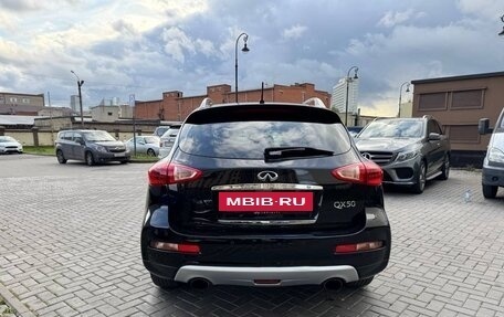 Infiniti QX50 I рестайлинг, 2017 год, 2 200 000 рублей, 4 фотография