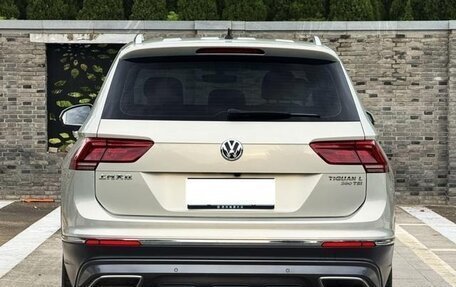 Volkswagen Tiguan II, 2020 год, 2 000 030 рублей, 5 фотография