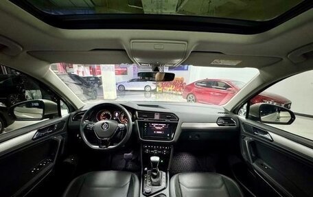 Volkswagen Tiguan II, 2020 год, 2 000 030 рублей, 14 фотография