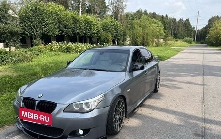 BMW 5 серия, 2004 год, 900 000 рублей, 4 фотография