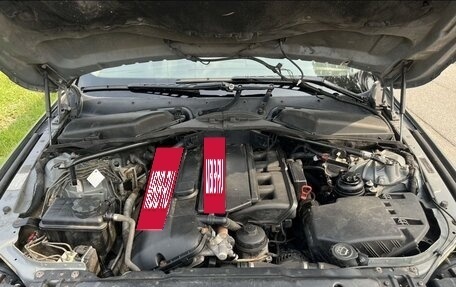 BMW 5 серия, 2004 год, 900 000 рублей, 10 фотография