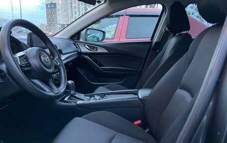 Mazda 3, 2018 год, 1 820 000 рублей, 8 фотография
