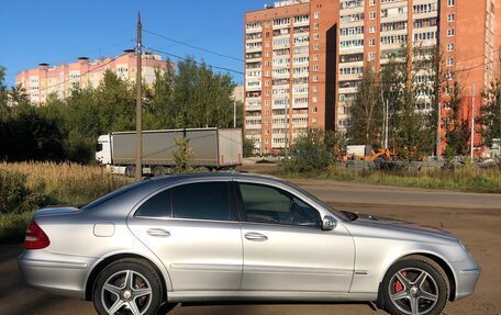 Mercedes-Benz E-Класс, 2003 год, 900 000 рублей, 6 фотография