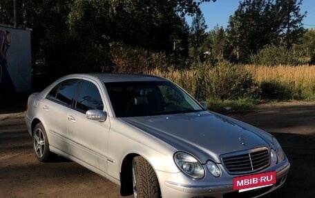 Mercedes-Benz E-Класс, 2003 год, 900 000 рублей, 7 фотография