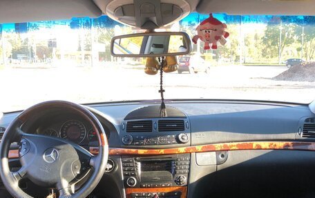 Mercedes-Benz E-Класс, 2003 год, 900 000 рублей, 16 фотография
