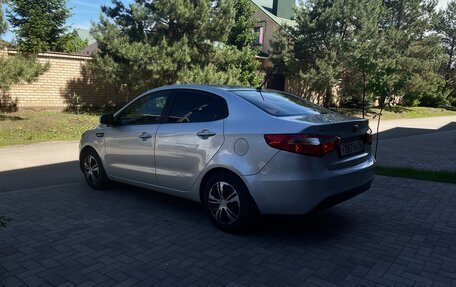 KIA Rio III рестайлинг, 2013 год, 769 000 рублей, 3 фотография