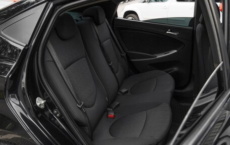 Hyundai Solaris II рестайлинг, 2011 год, 700 000 рублей, 7 фотография