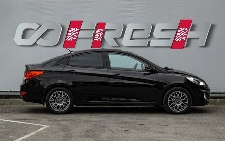 Hyundai Solaris II рестайлинг, 2011 год, 700 000 рублей, 5 фотография