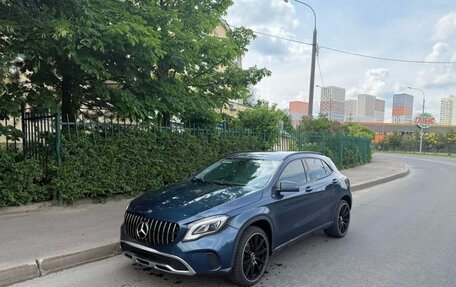 Mercedes-Benz GLA, 2019 год, 1 650 000 рублей, 2 фотография