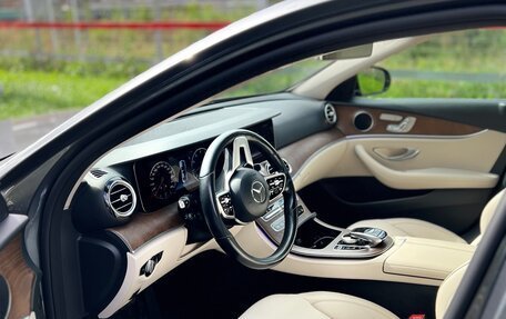 Mercedes-Benz E-Класс, 2018 год, 3 245 000 рублей, 12 фотография