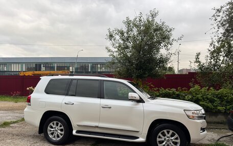 Toyota Land Cruiser 200, 2016 год, 4 500 000 рублей, 6 фотография