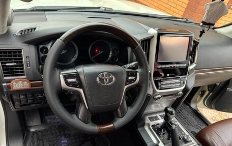 Toyota Land Cruiser 200, 2016 год, 4 500 000 рублей, 17 фотография