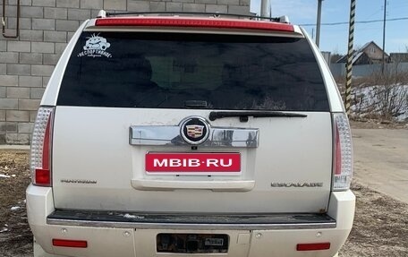Cadillac Escalade III, 2011 год, 1 250 000 рублей, 1 фотография