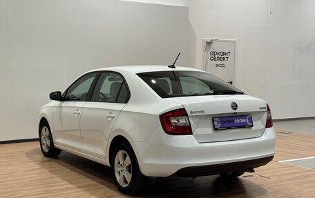 Skoda Rapid I, 2018 год, 1 280 000 рублей, 4 фотография
