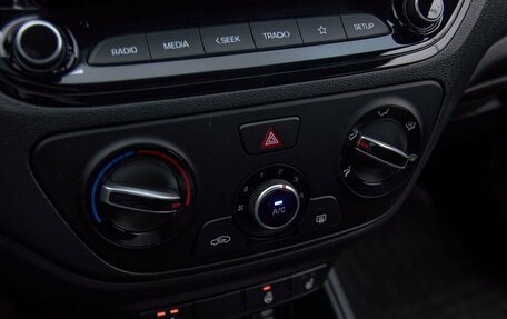 Hyundai Solaris II рестайлинг, 2021 год, 1 698 000 рублей, 6 фотография