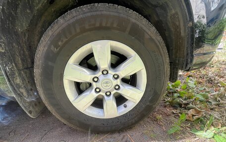 Toyota Land Cruiser Prado 150 рестайлинг 2, 2015 год, 3 790 000 рублей, 5 фотография